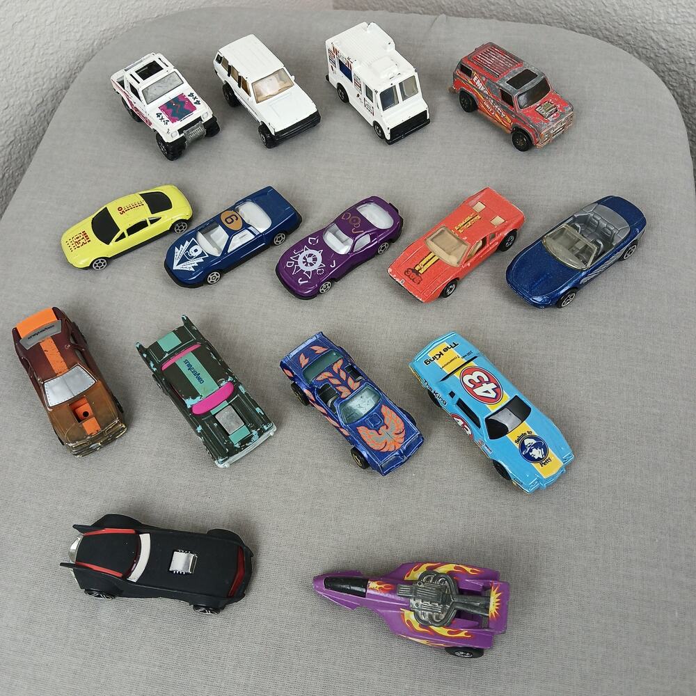 vintage lot 15 diecast toy cars Hot Wheels Matchbox Kenner 1977 80s 90s y2k - Picture 1 of 8